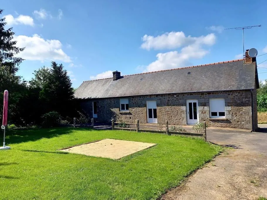 Holiday home Charmante Maison En Pierre A La Campagne Le Chatellier  France